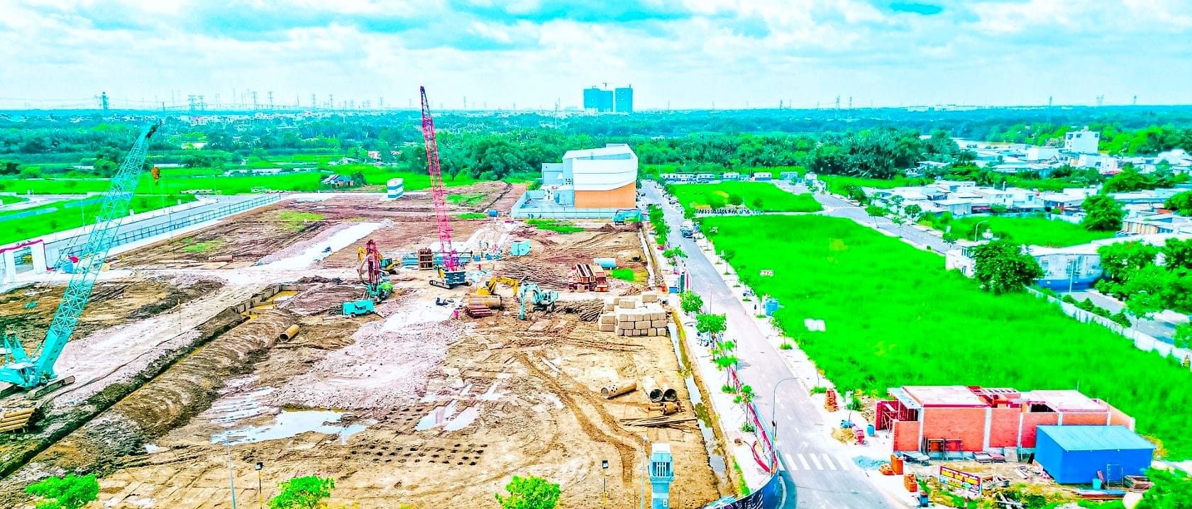 Các máy ép cọc làm việc song song tại TT Genesis ngày 09/09/2026
