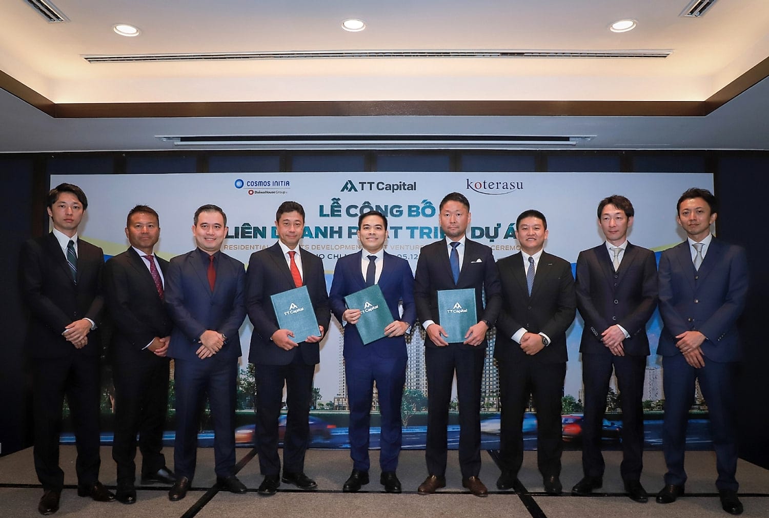 Đại diện các thành viên liên doanh tại lễ công bố phát triển dự án TT Genesis
